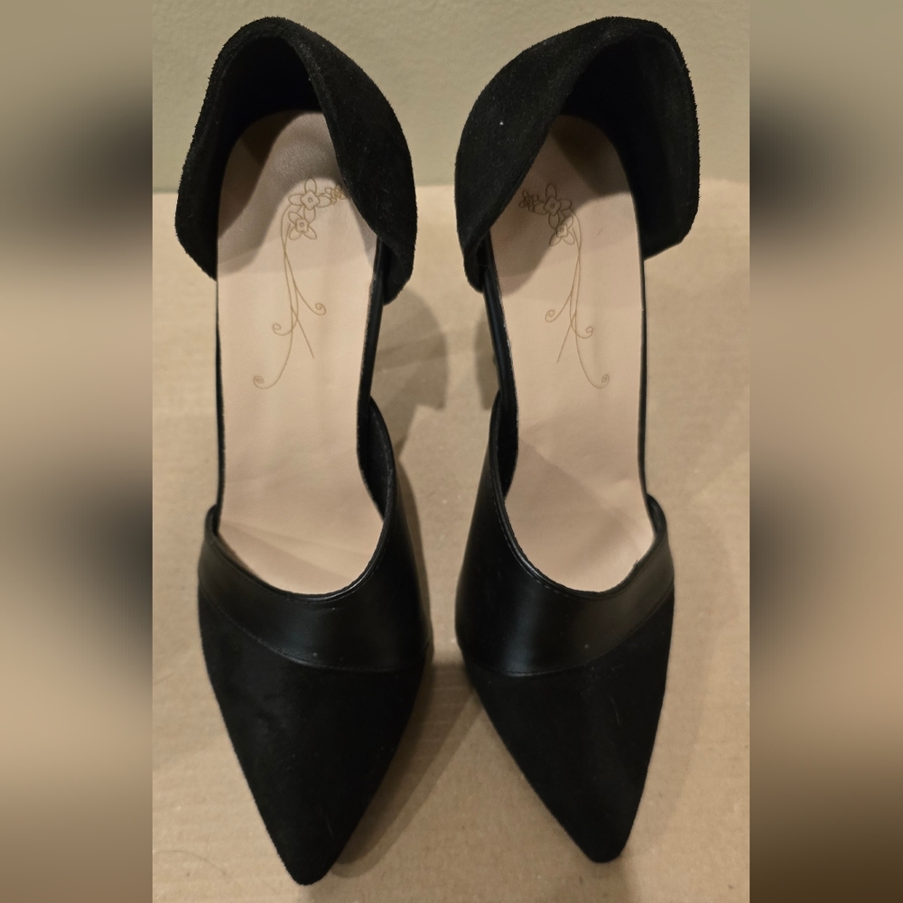 Heeled pumps, black, size 39